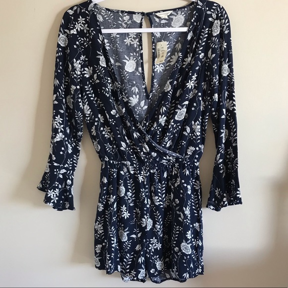 Price Drop❗️NWT Aeropostale floral romper - Picture 1 of 6